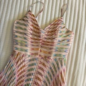 Delfi size small multicolor midi dress